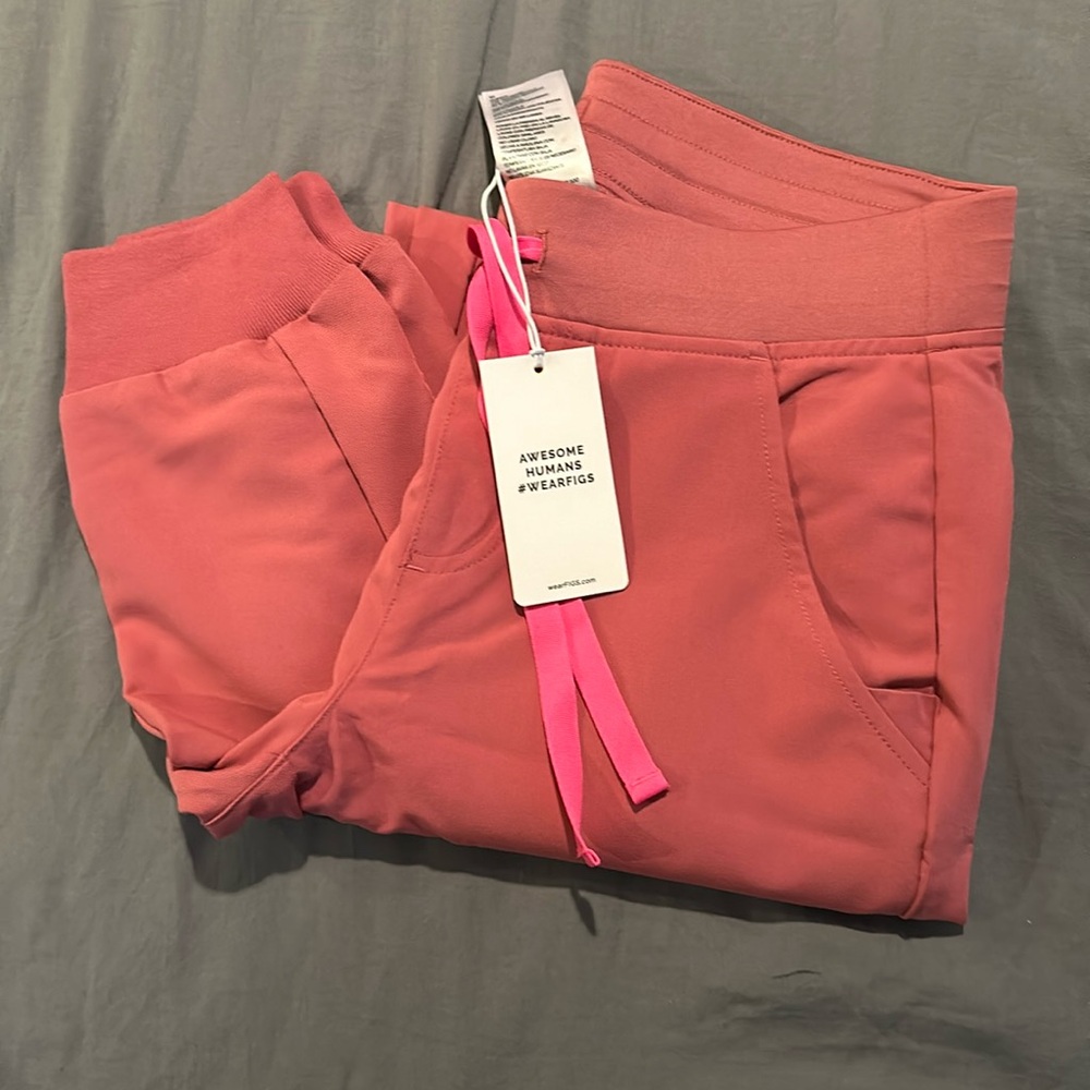 Figs brand new mauve high waisted xs jogger TALL